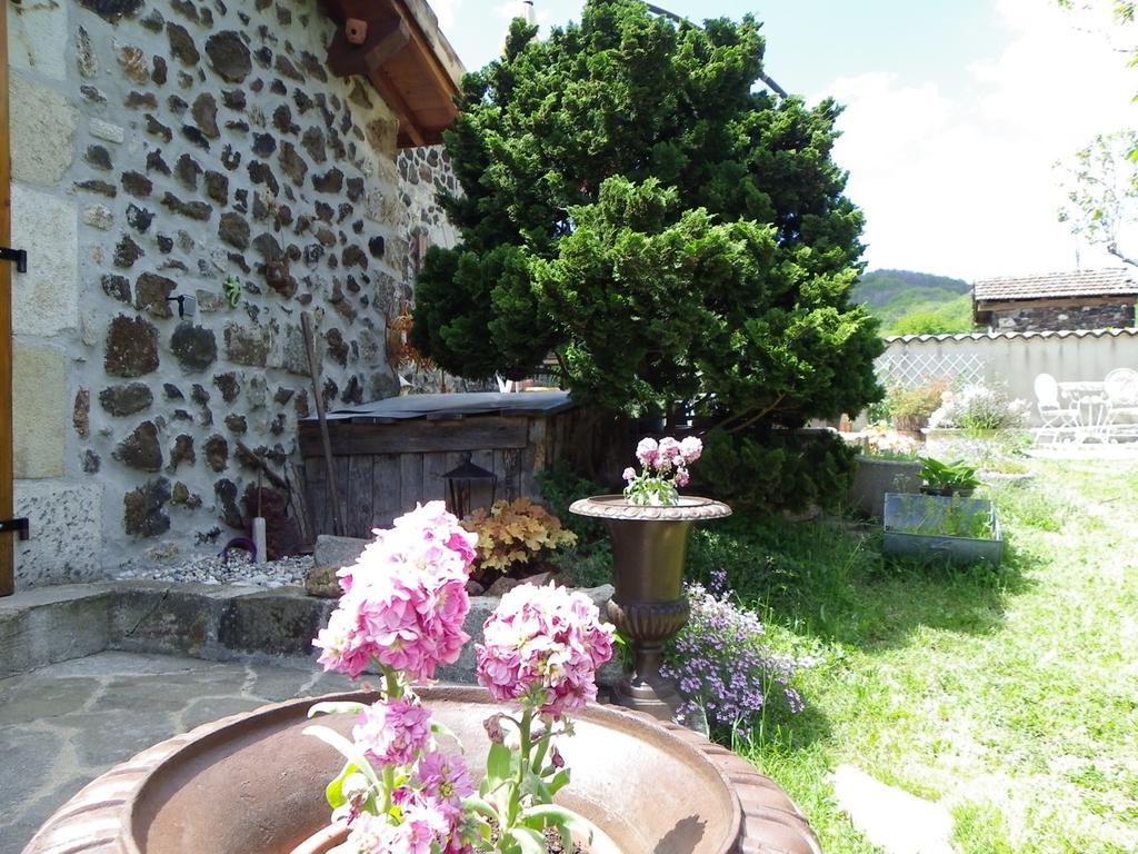 Bed and Breakfast Le Cabanon Thueyts Esterno foto