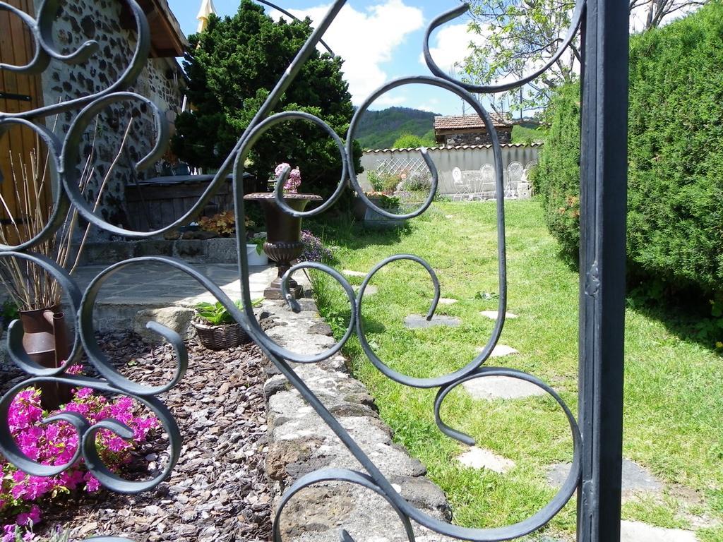 Bed and Breakfast Le Cabanon Thueyts Esterno foto